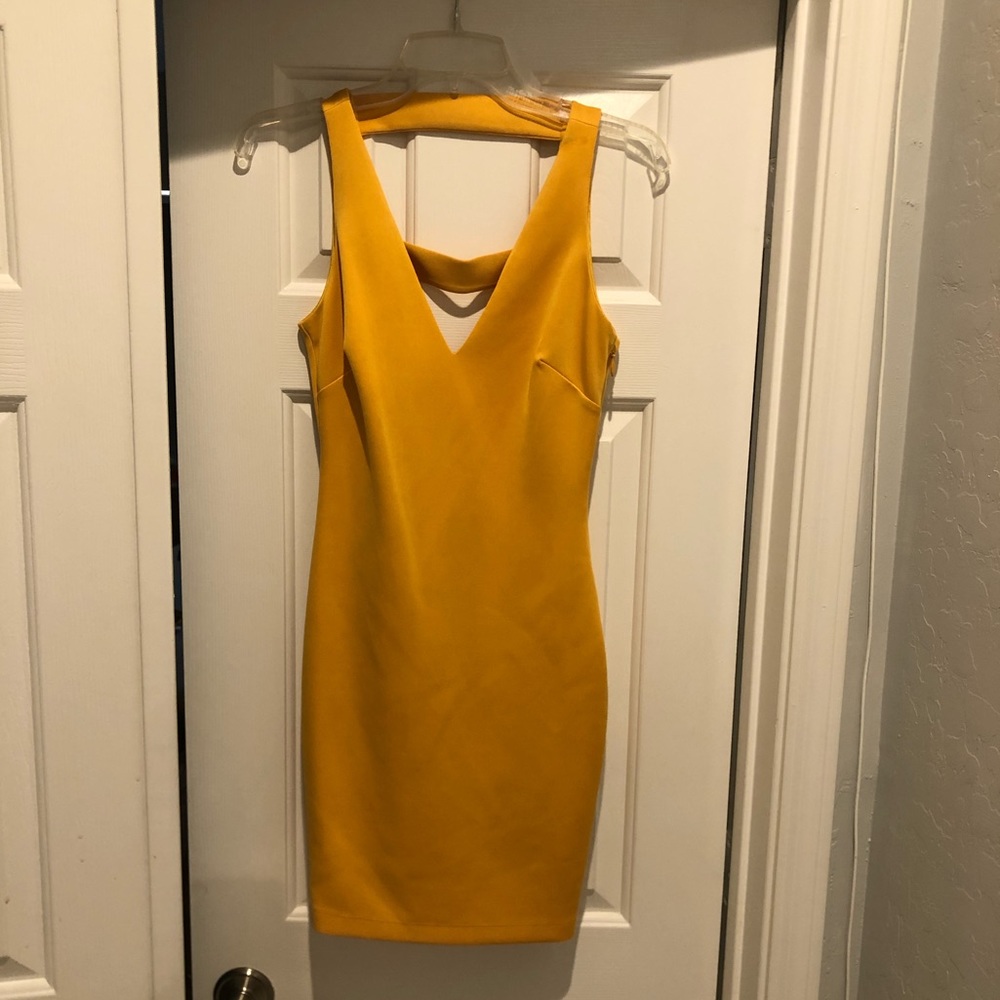 Stunning Yellow/Gold Bebe Dress xs